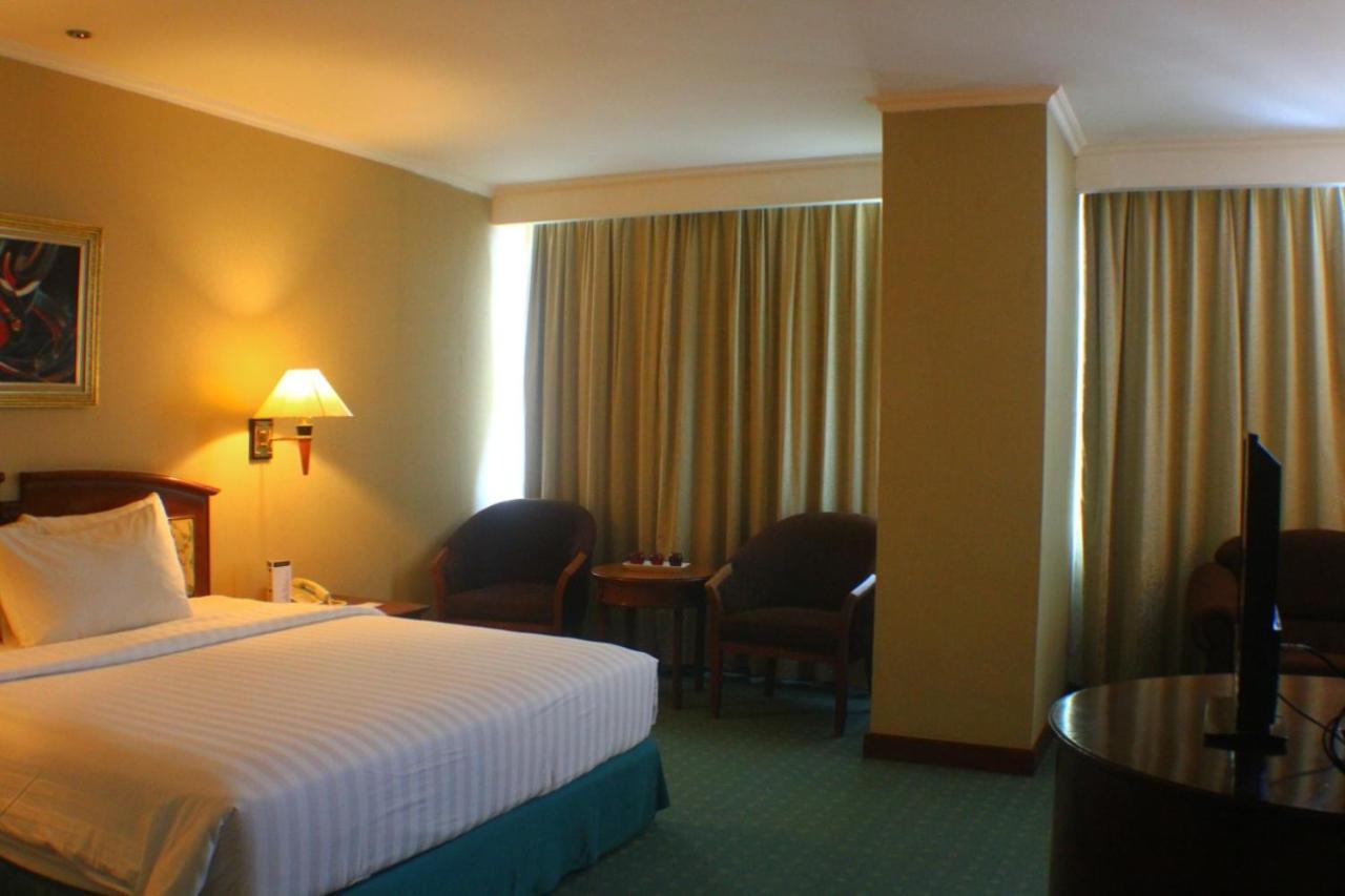 Grand Arkenso Park View Hotell Semarang Eksteriør bilde