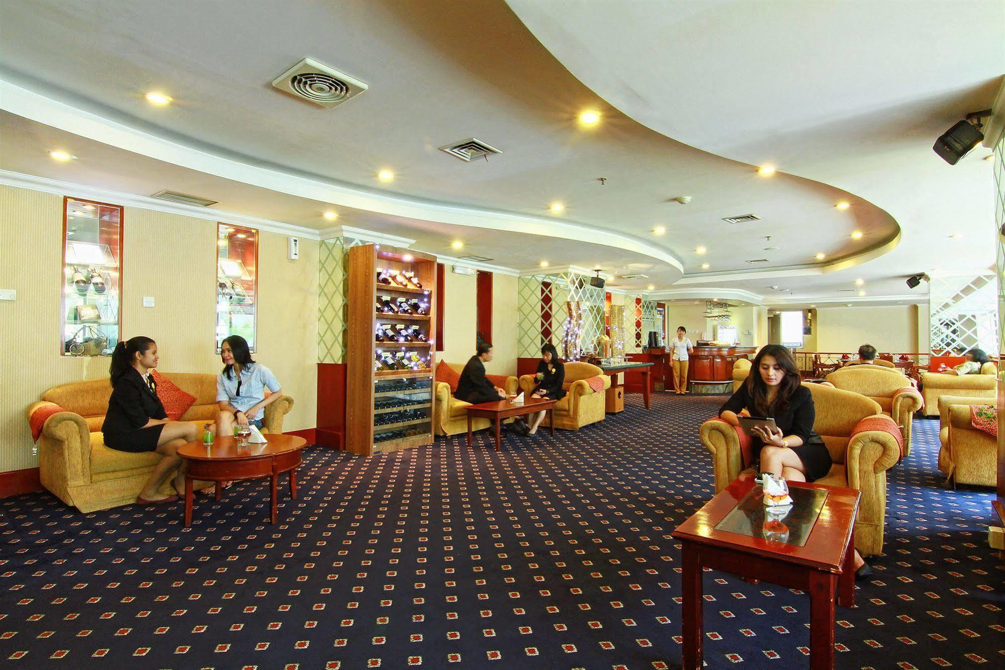 Grand Arkenso Park View Hotell Semarang Eksteriør bilde