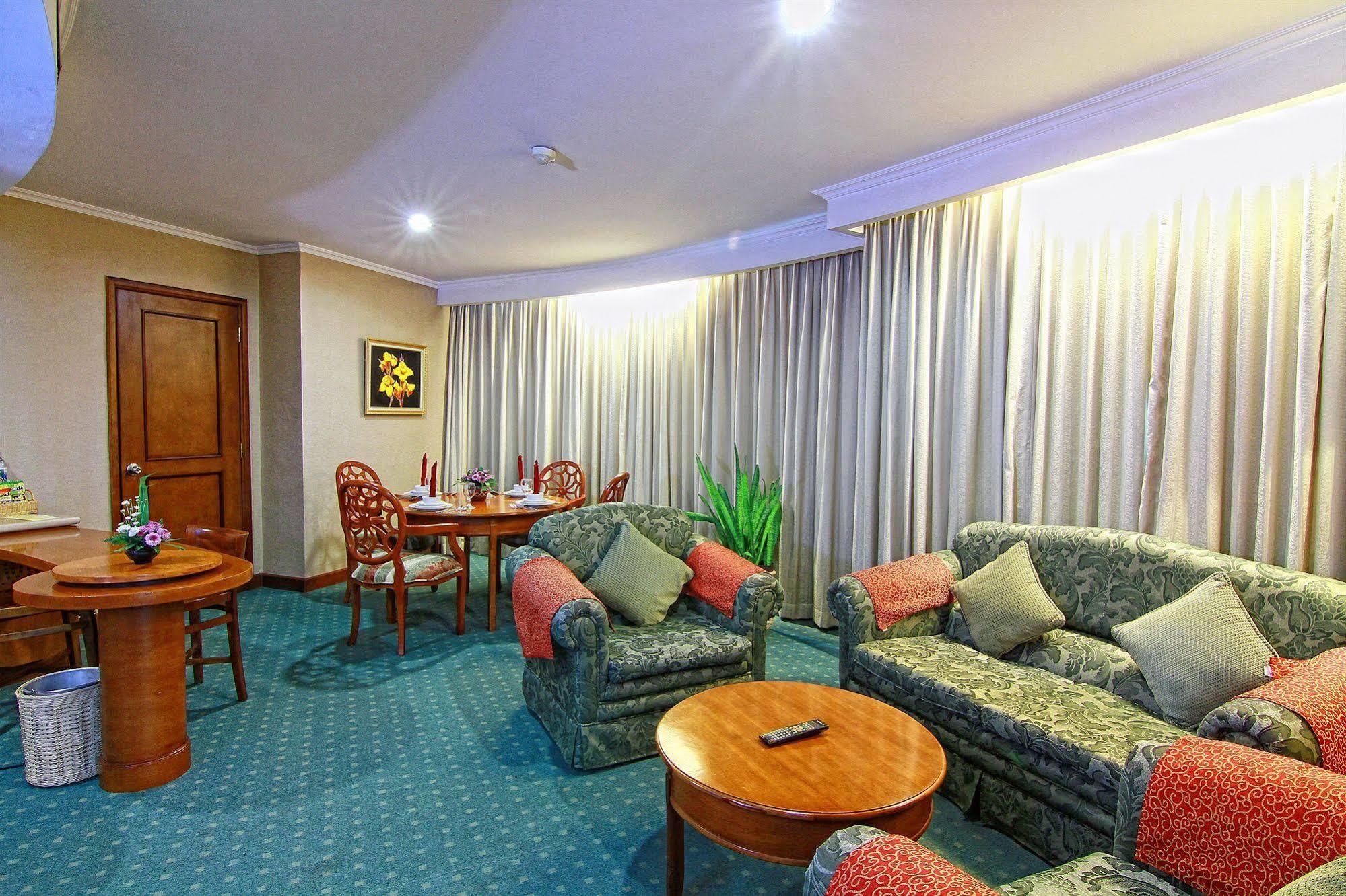Grand Arkenso Park View Hotell Semarang Eksteriør bilde