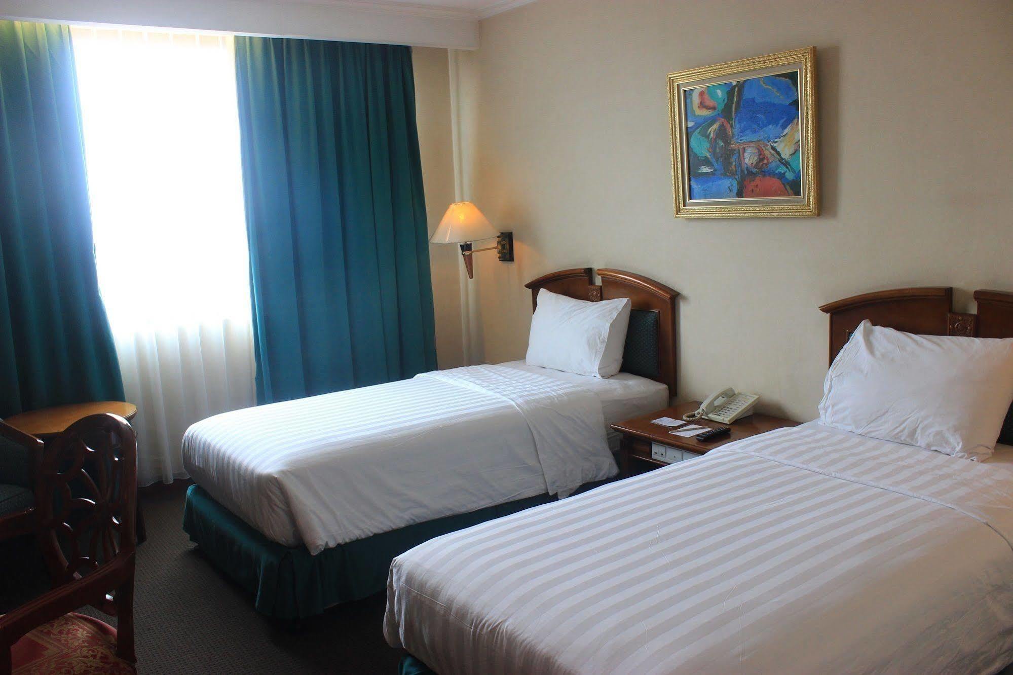 Grand Arkenso Park View Hotell Semarang Eksteriør bilde