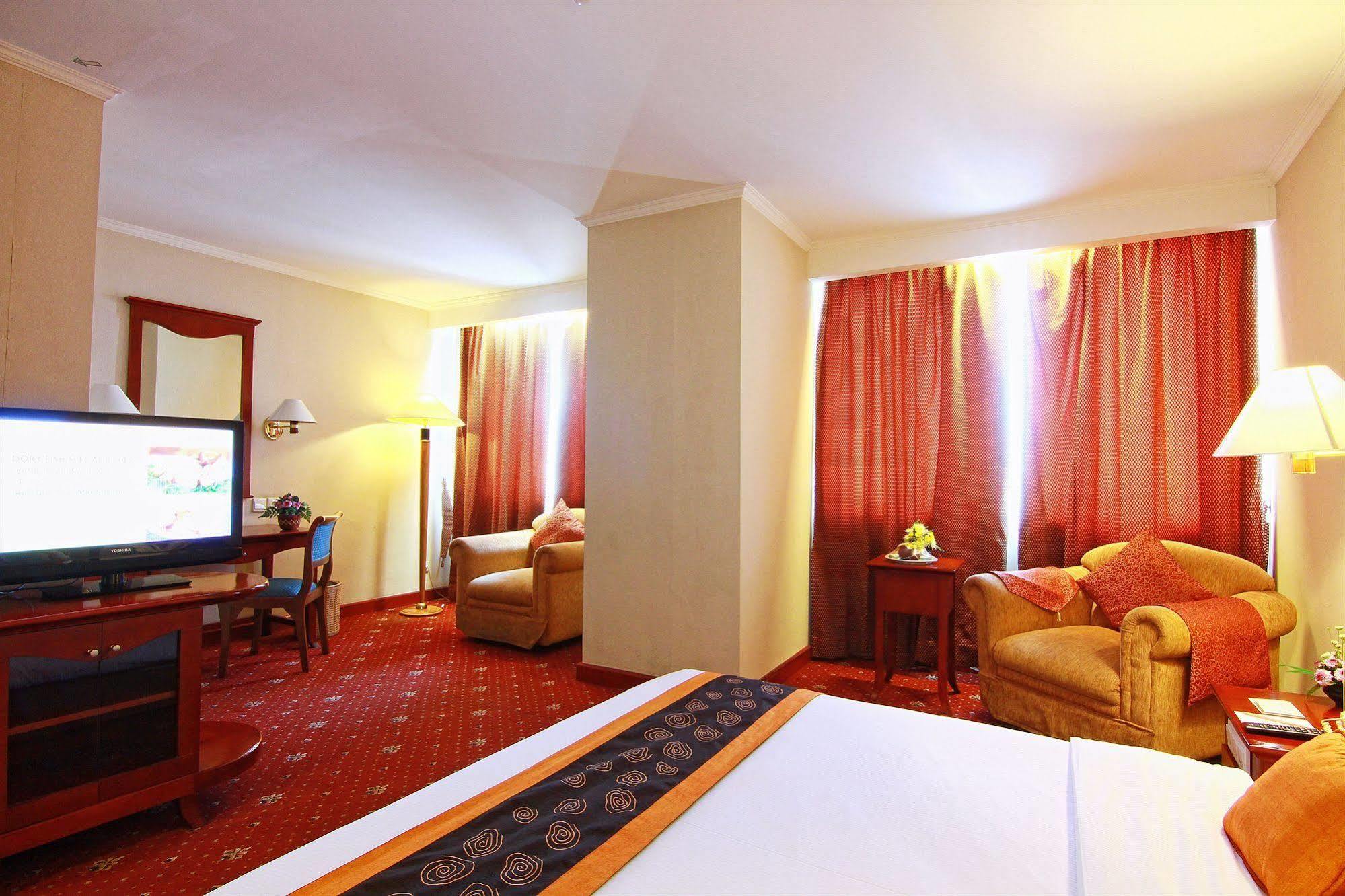 Grand Arkenso Park View Hotell Semarang Eksteriør bilde